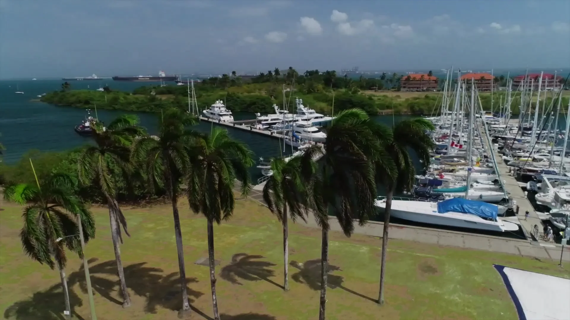 Shelter Bay Marina, fotografía publicada por Semah Group